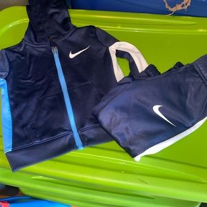 Nike jogging suit